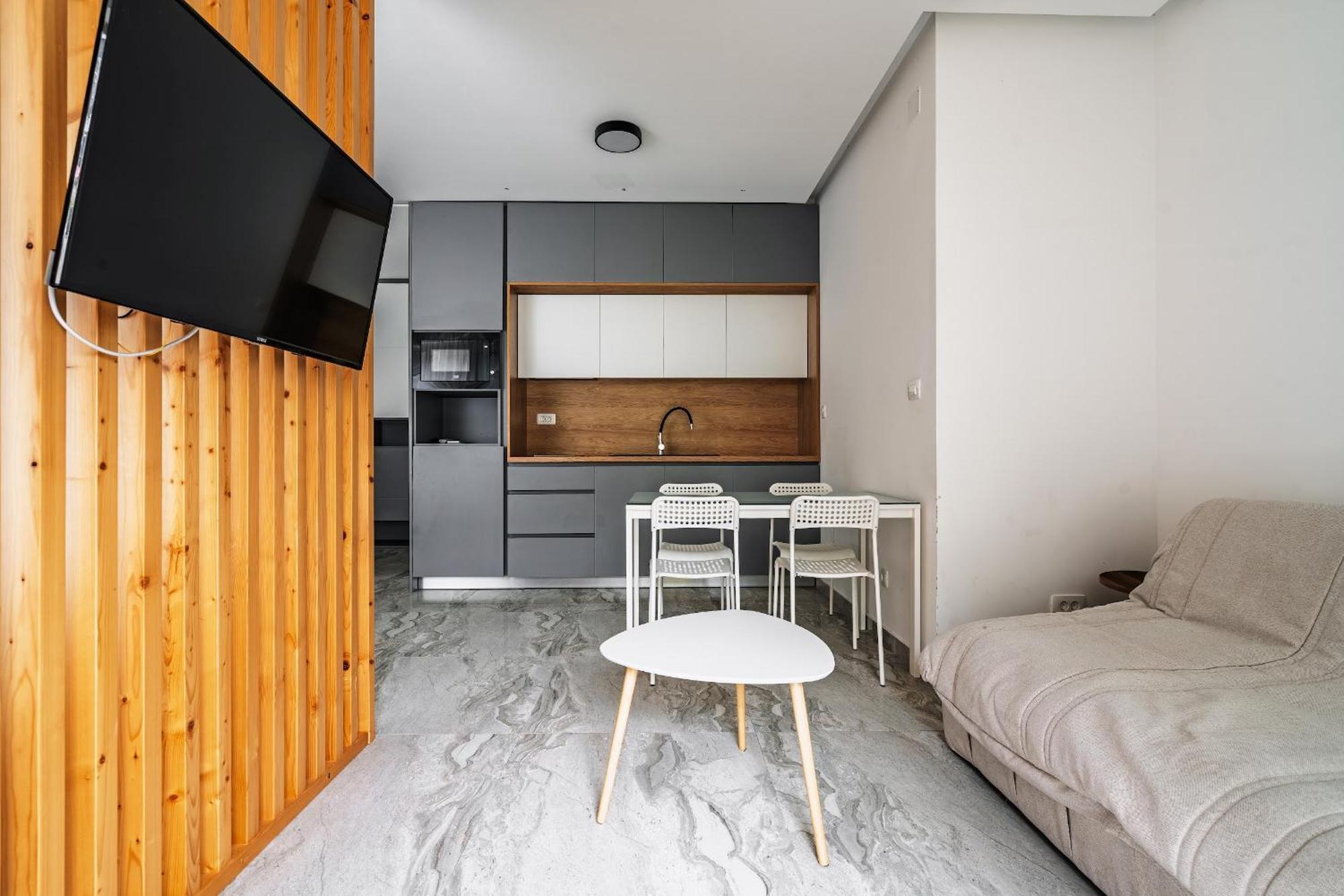 Aura Tower Aparments By In *