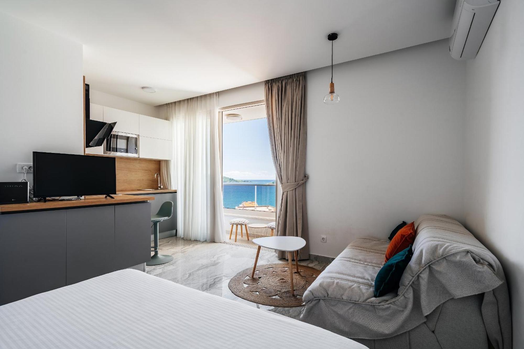 Aura Tower Aparments By In דירה רפאלוביץ'
