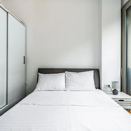 Aura Tower Aparments By In Property Rafailovici Exterior photo