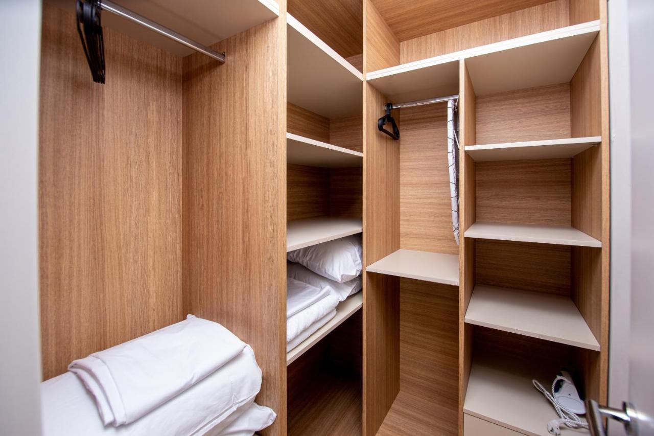 Aura Tower Aparments By In Apartman