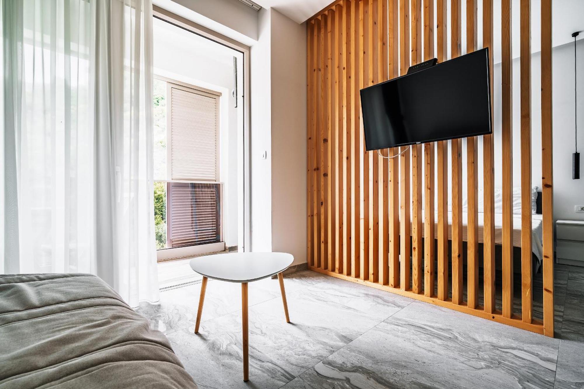 Aura Tower Aparments By In Apartman Rafailovici