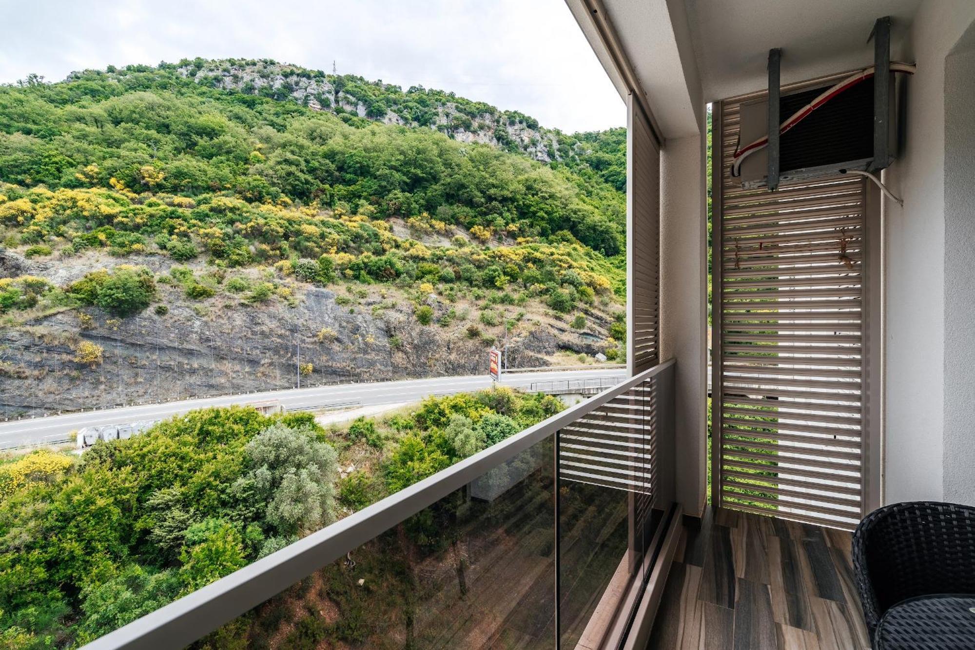 Aura Tower Aparments By In * Rafailovici