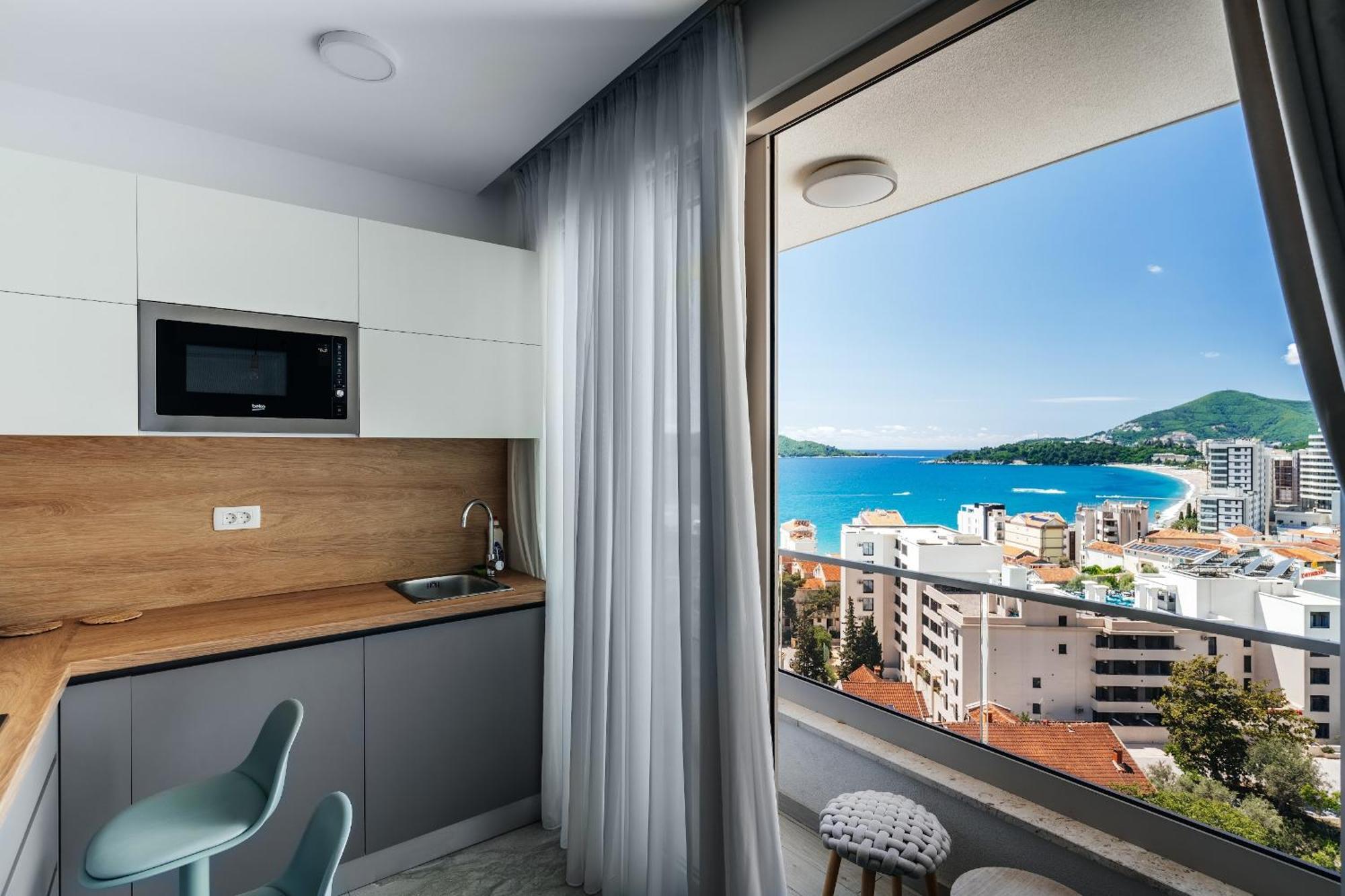 Apartman Aura Tower Aparments By In Rafailovici